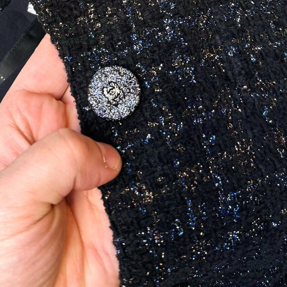 Chanel FW 2021 Black Fantasy Tweed Blue Metallic Long Jacket - Picture 9 of 14